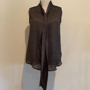 ⚡️BUNDLE 3/$17⚡️New York & Co Tie Neck Shell